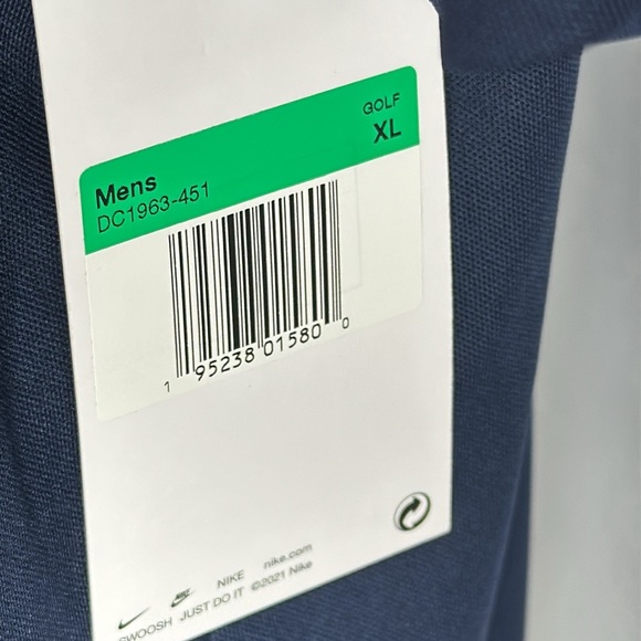 NWT Nike Men’s Golf Polo with Delola on Left Chest - Picture 8 of 12